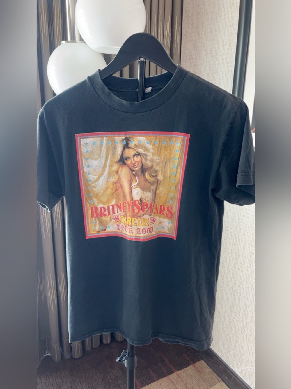 Vintage Y2K Britney Spears circus tour tee
